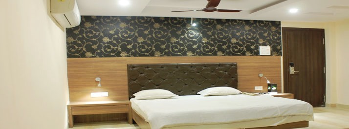 1605/Prashant Hotel - Indore 04.jpg